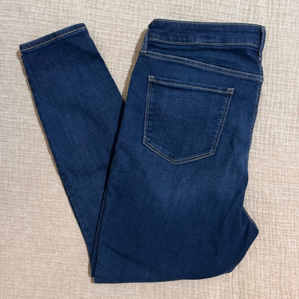 Brand new! Old Navy high-rise Rock Star super skinny secret-smooth 16 short